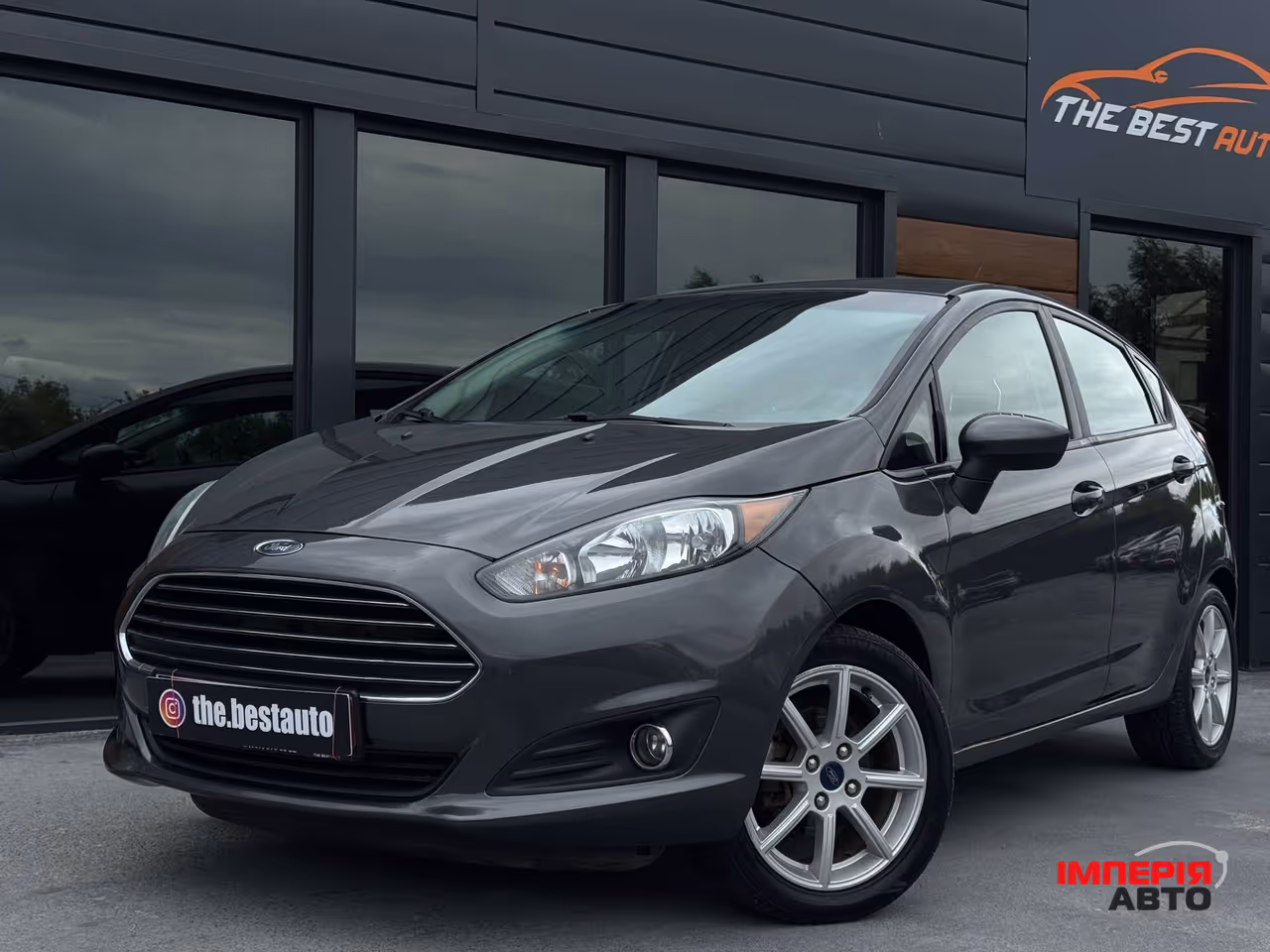 Ford Fiesta - фото 1