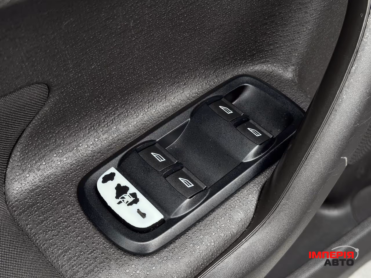 Ford Fiesta - фото 26