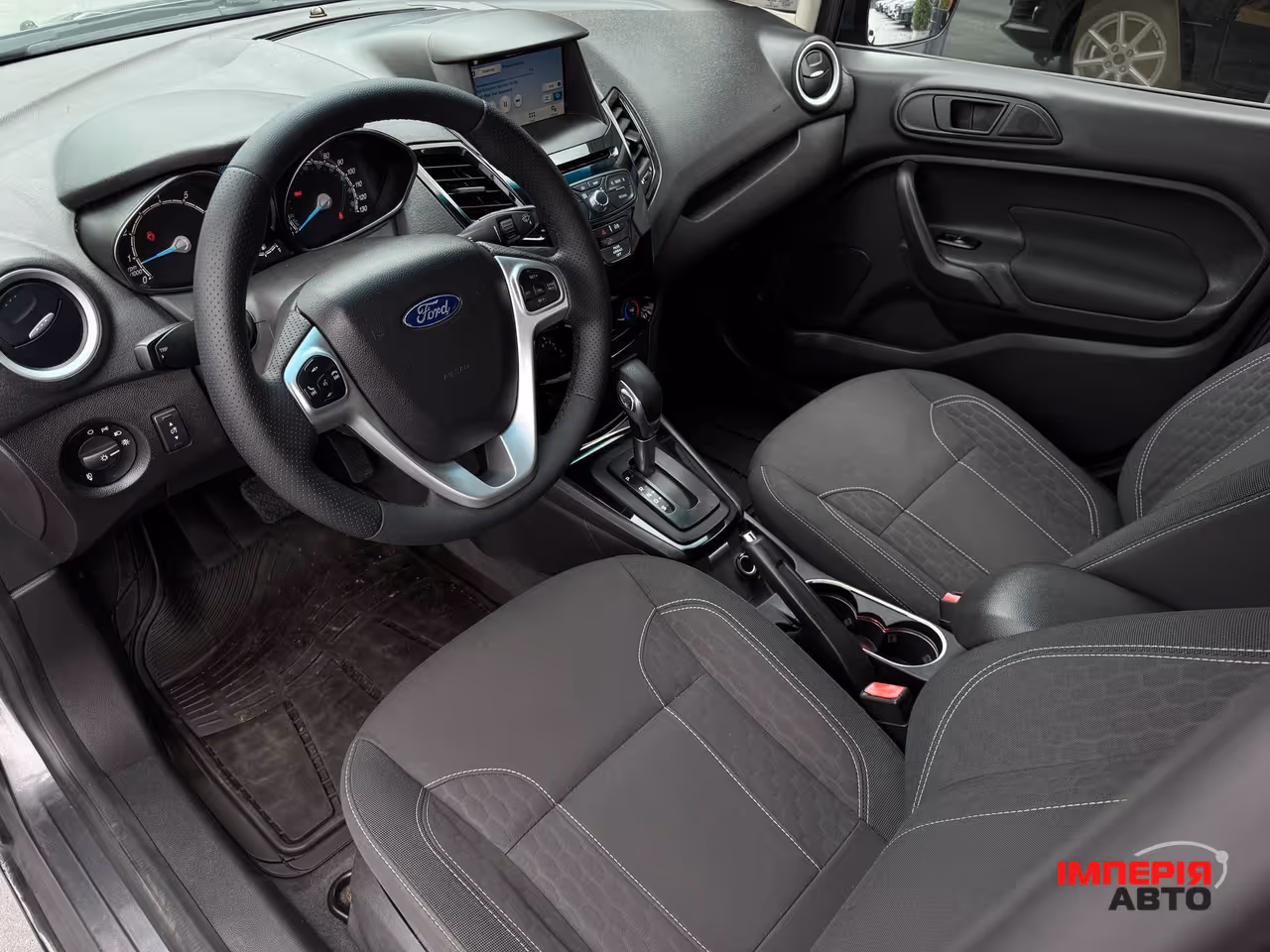Ford Fiesta - фото 31