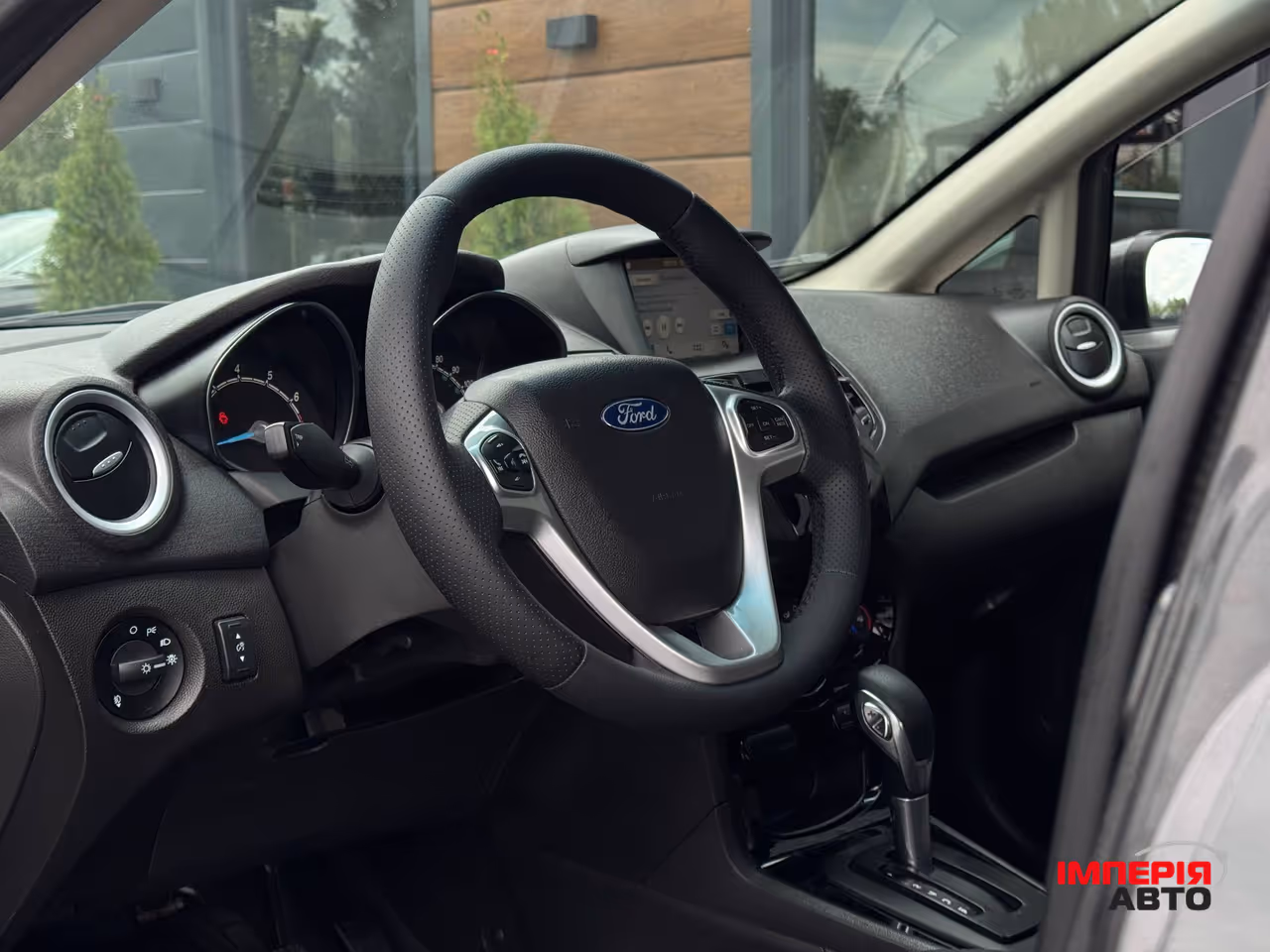 Ford Fiesta - фото 32