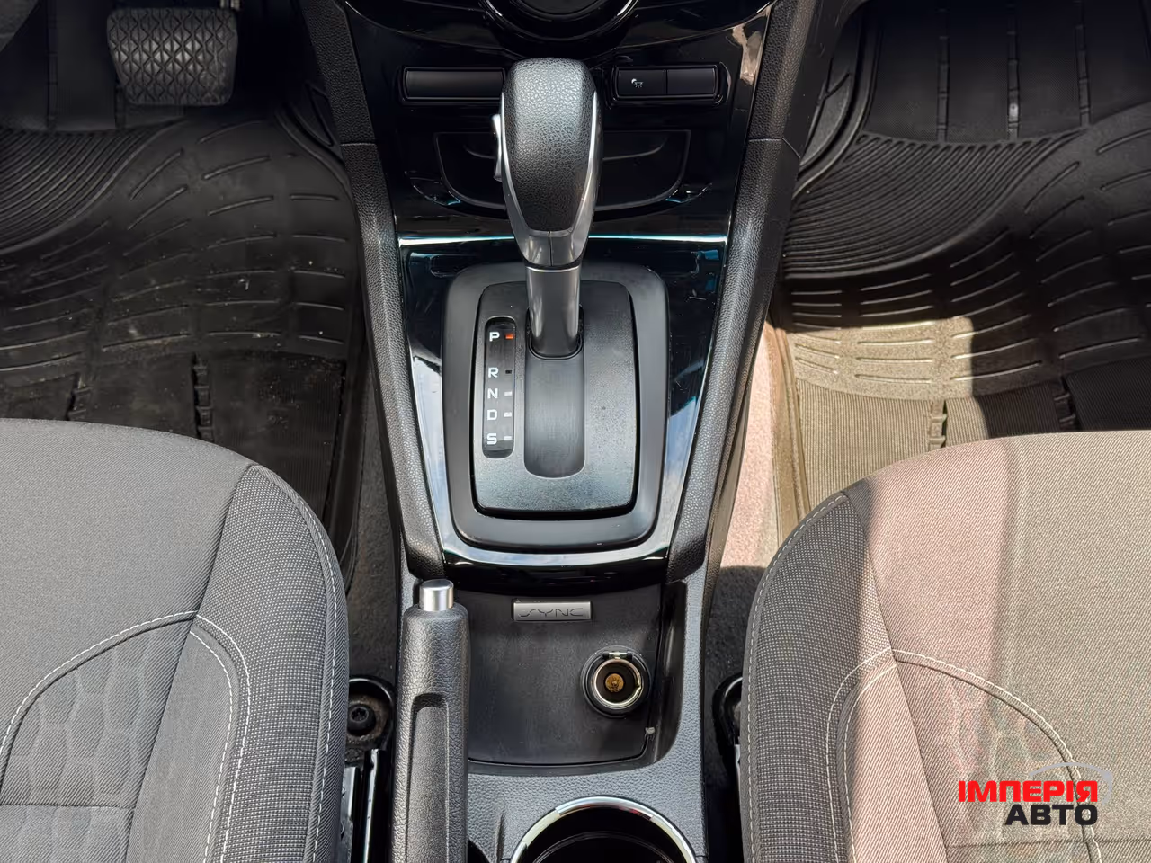 Ford Fiesta - фото 57