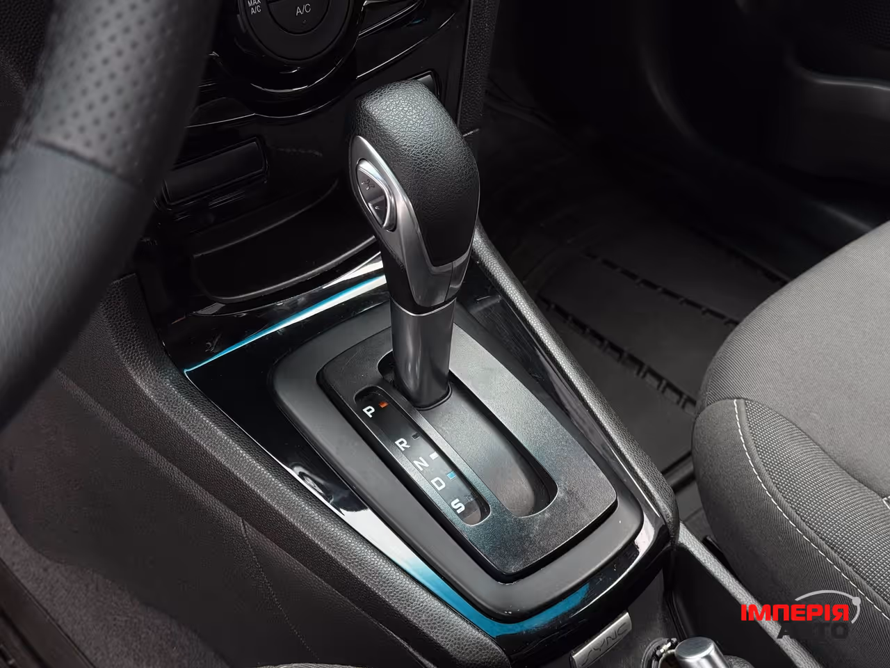 Ford Fiesta - фото 35