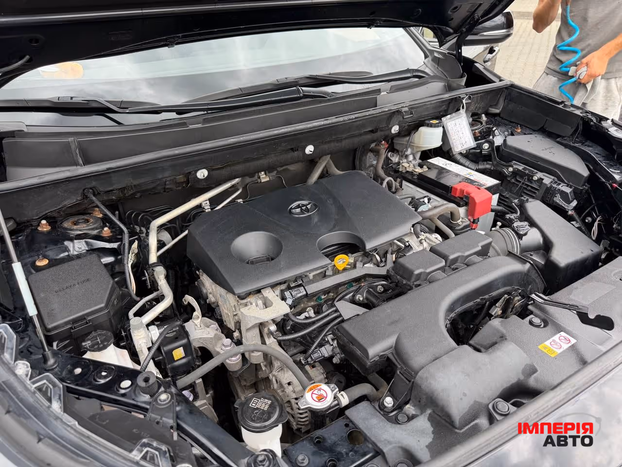 Toyota RAV4 - фото 14