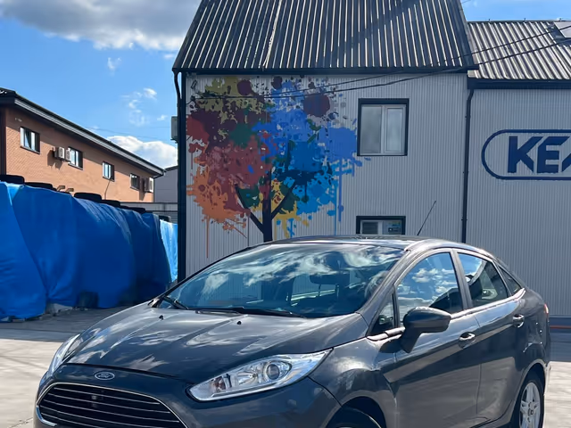 Ford Fiesta - фото 1