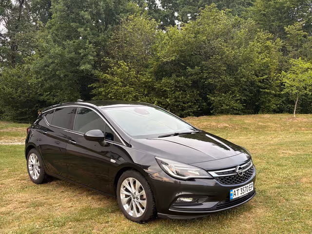 Opel Astra - фото 1