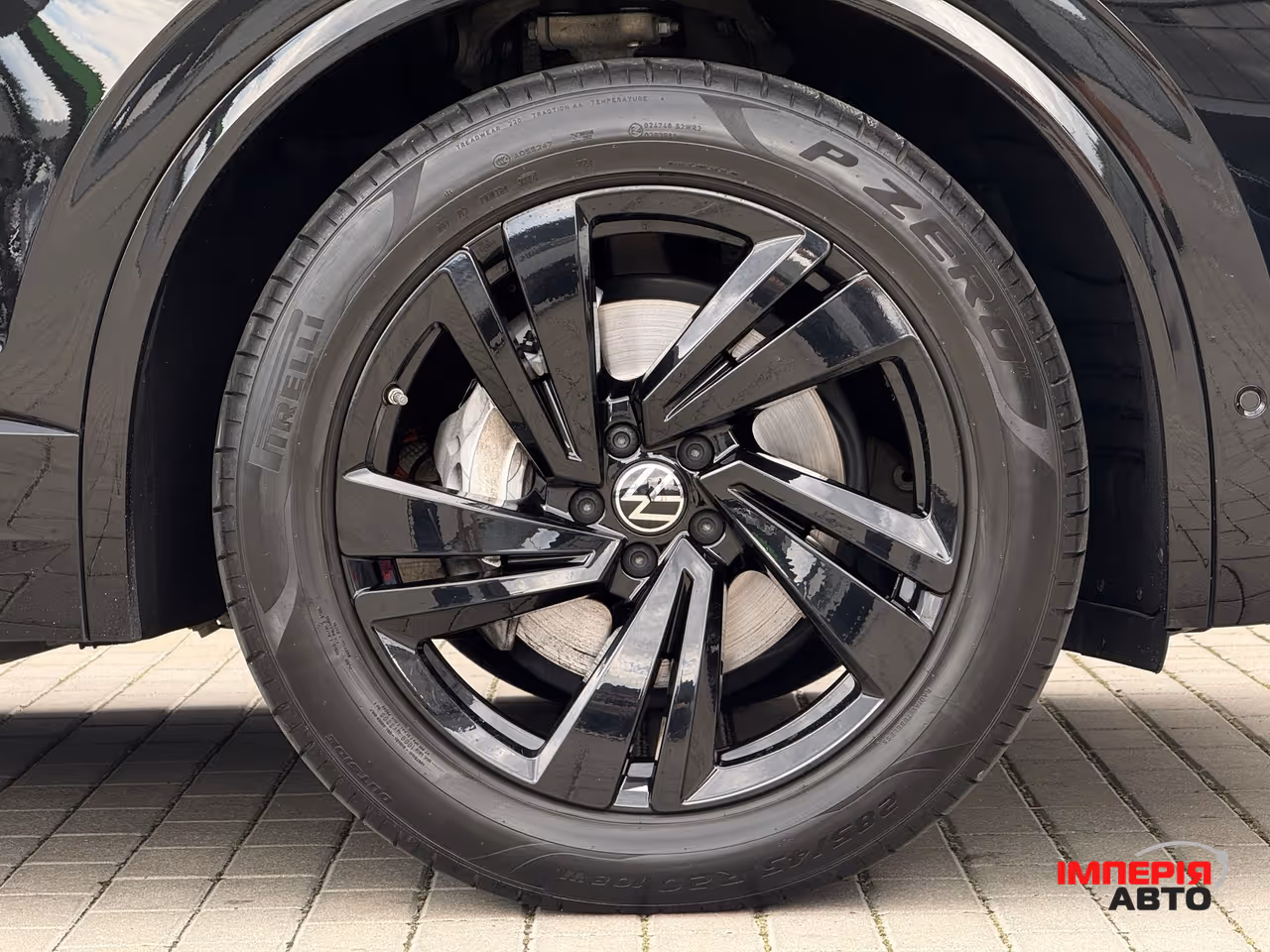 Volkswagen Touareg - фото 17
