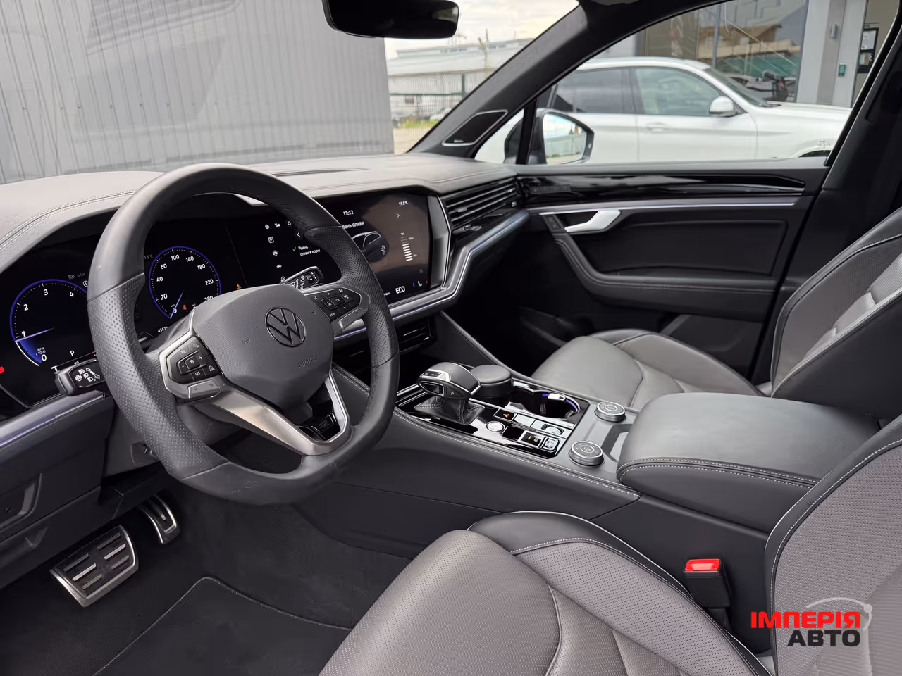 Volkswagen Touareg - фото 49