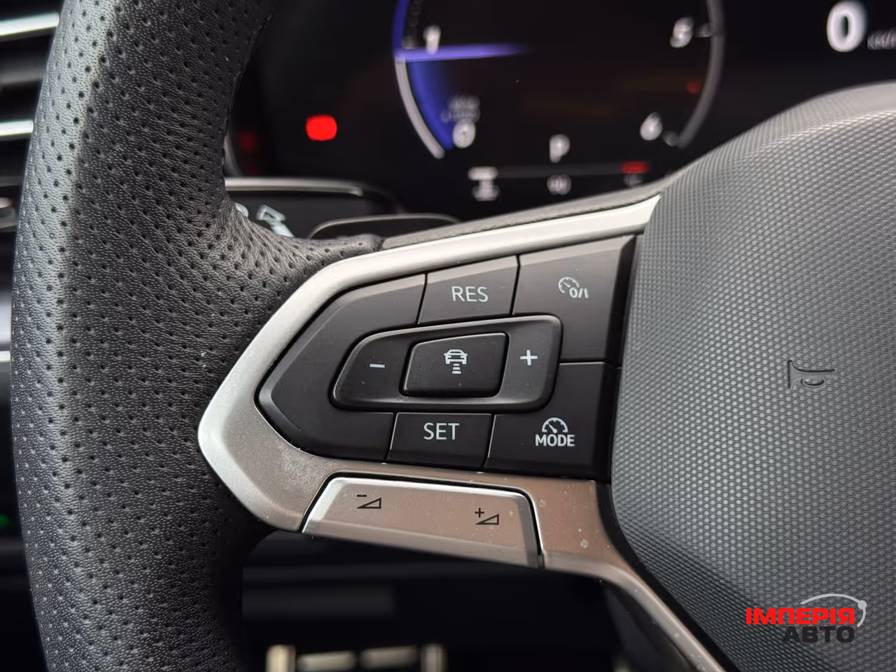 Volkswagen Touareg - фото 52