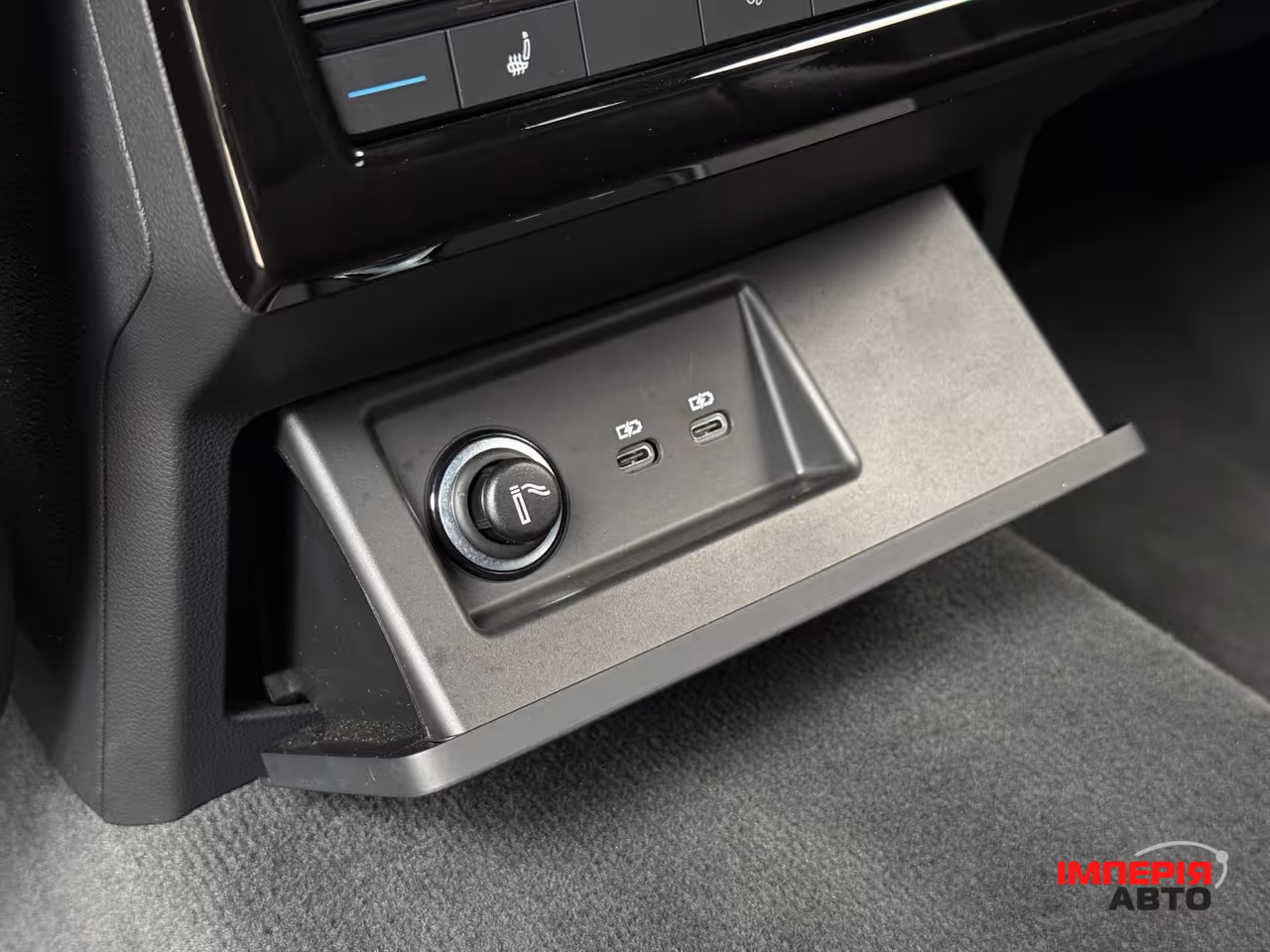 Volkswagen Touareg - фото 38