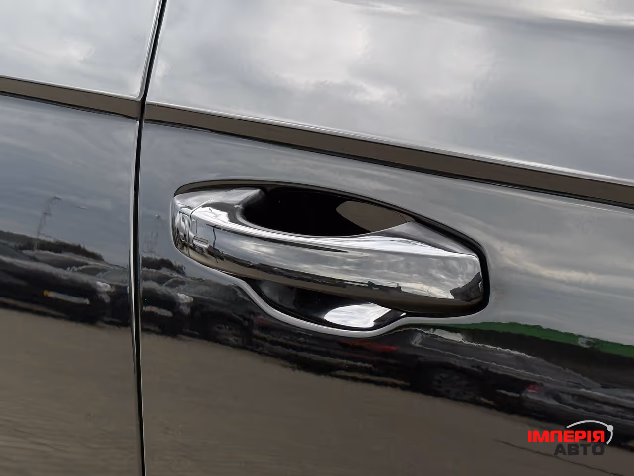 Volkswagen Touareg - фото 18