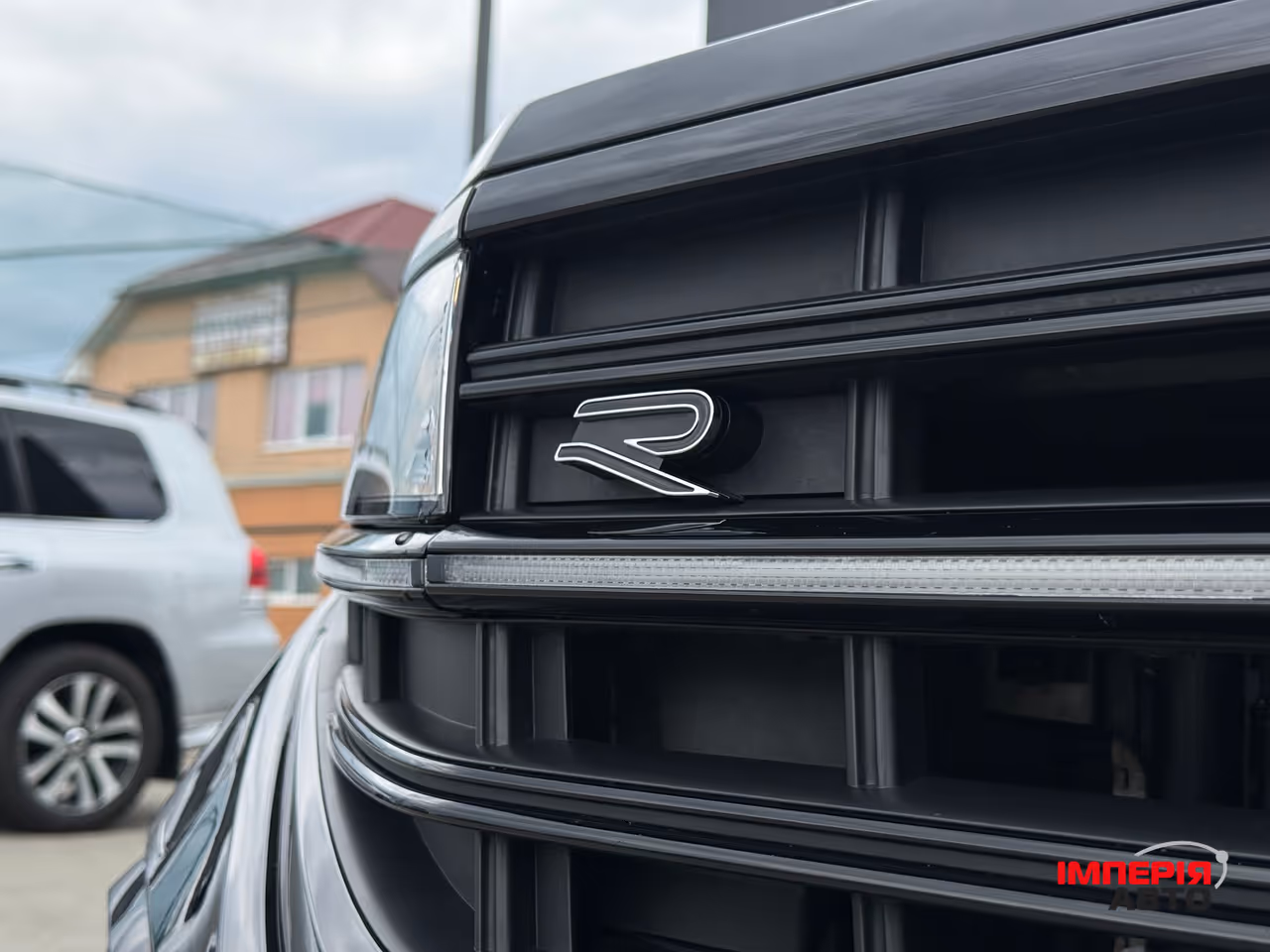 Volkswagen Touareg - фото 6