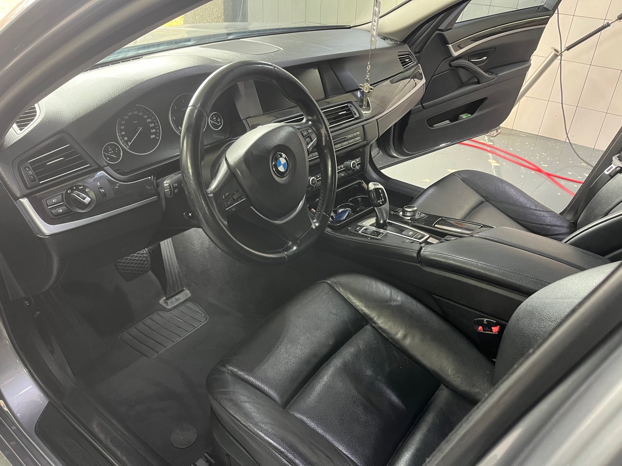 BMW 5 серії - фото 4