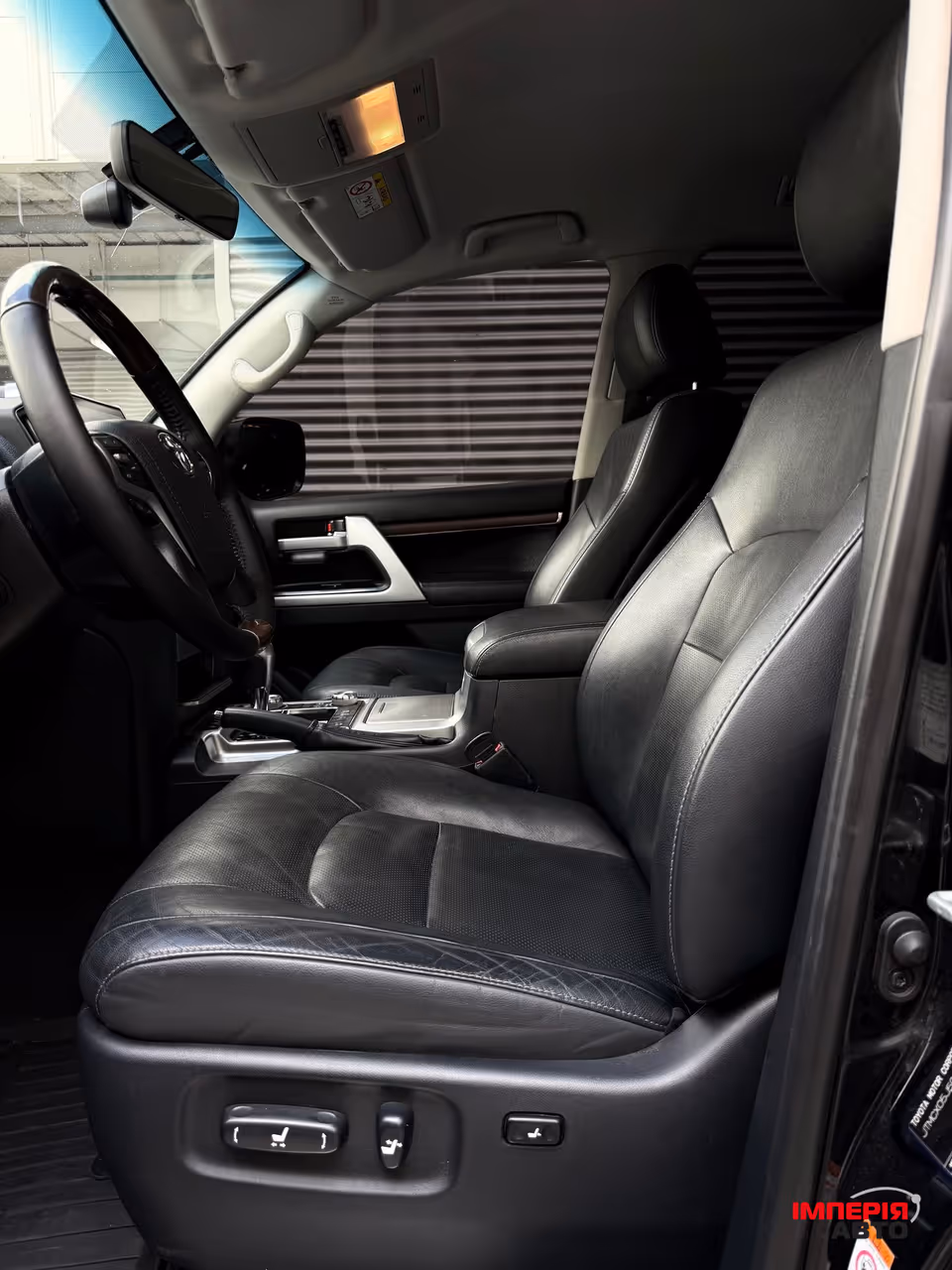 Toyota Land Cruiser - фото 11