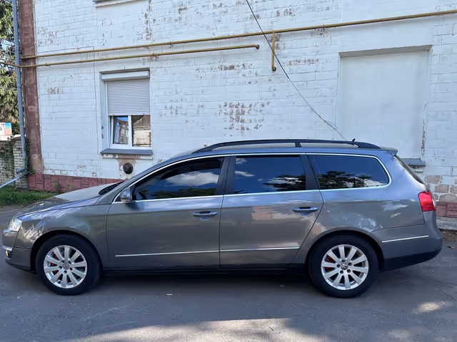Volkswagen Passat - фото 5