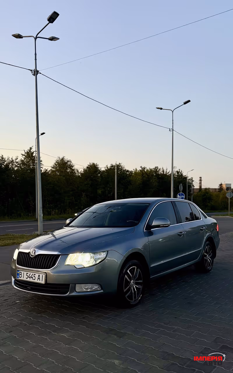 Skoda Superb - фото 1