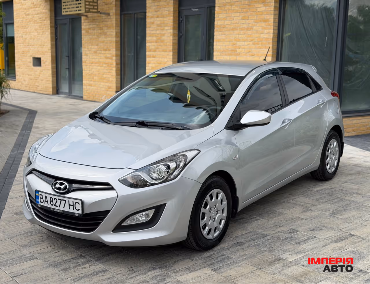 Hyundai i30 - фото 1