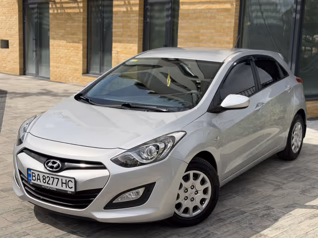 Hyundai i30 - фото 5
