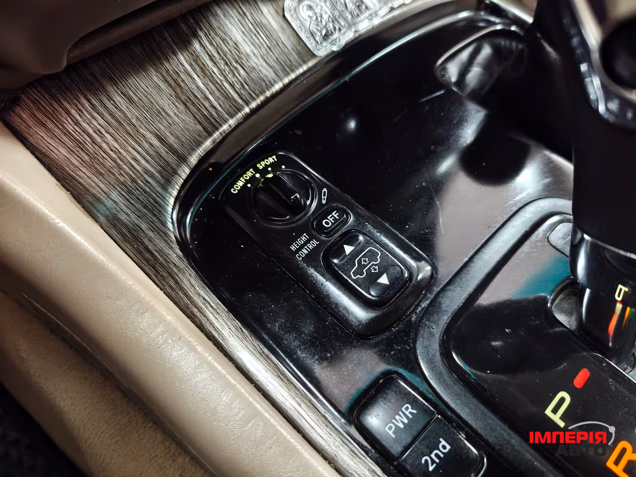 Lexus LX - фото 18