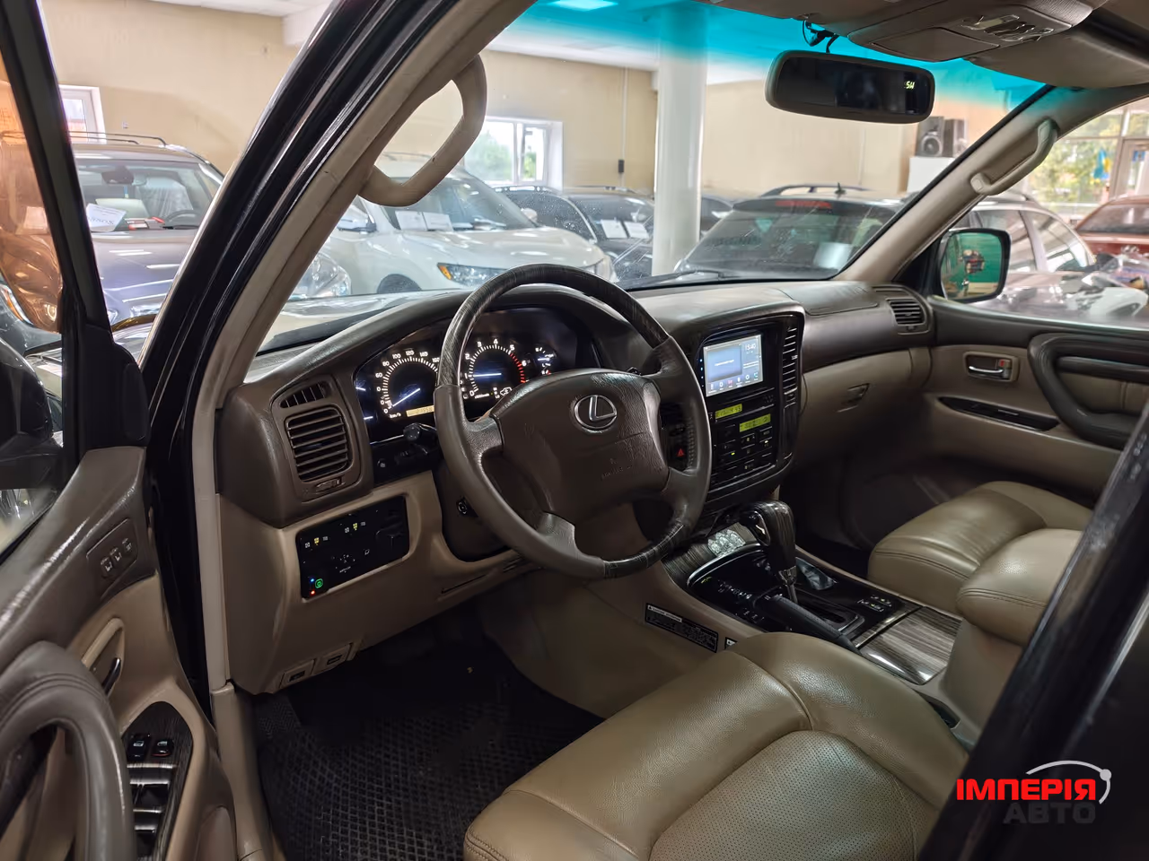 Lexus LX - фото 10