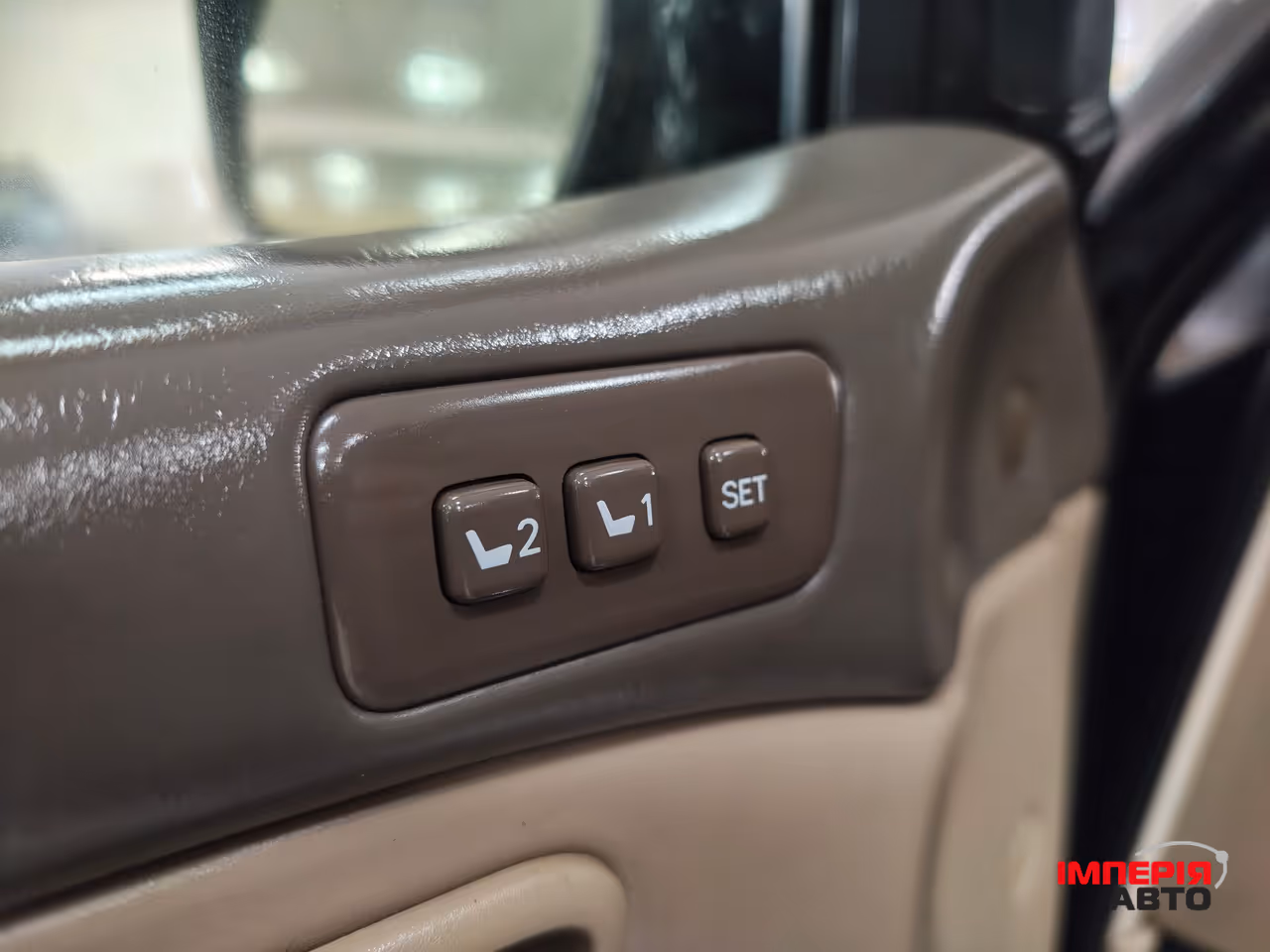 Lexus LX - фото 12