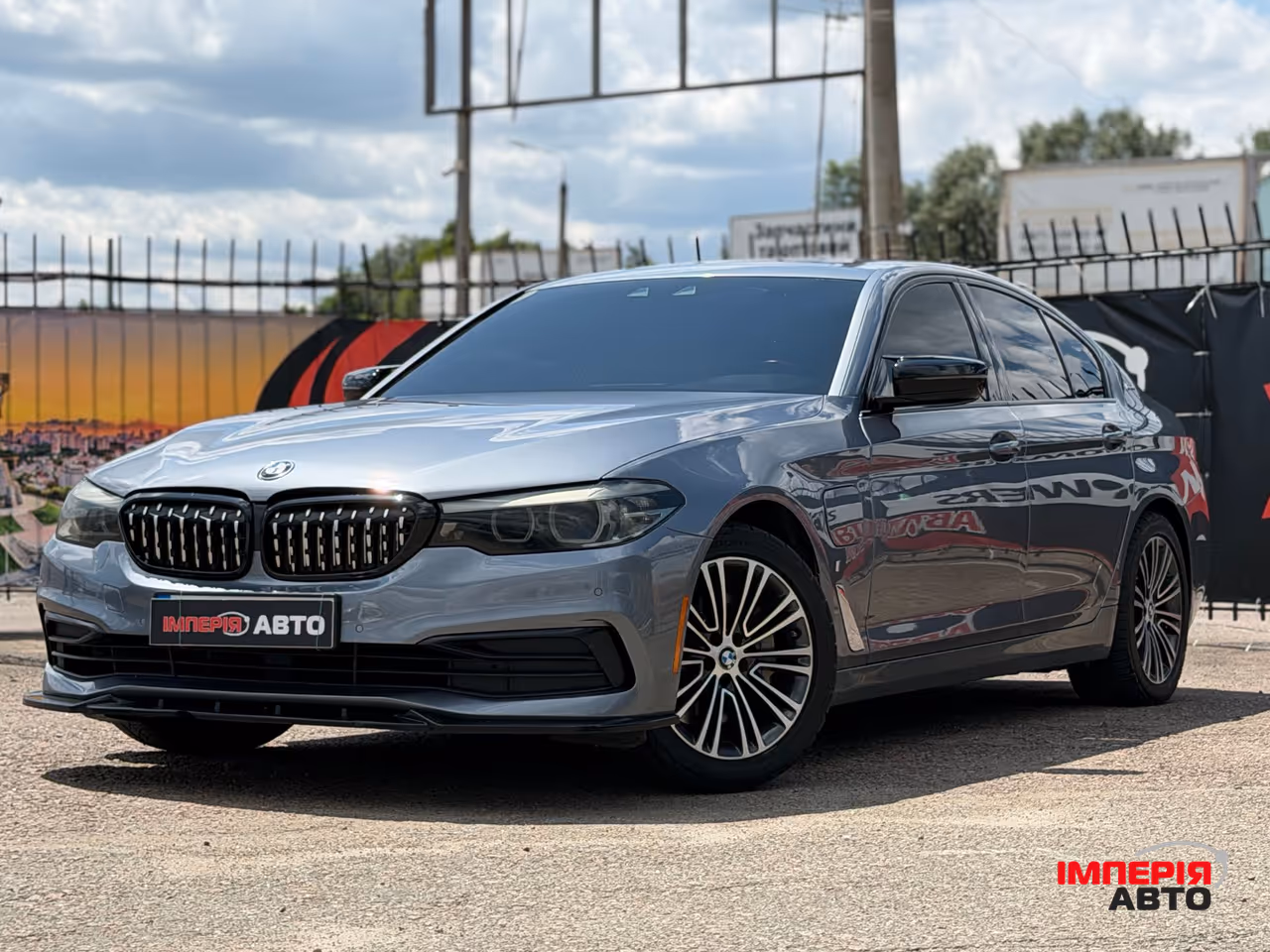 BMW 5 серії - фото 1