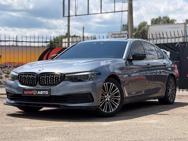BMW 5 серії - фото 1