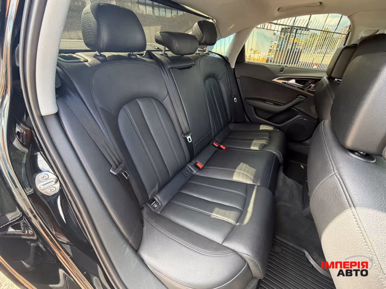 Audi A6 - фото 26