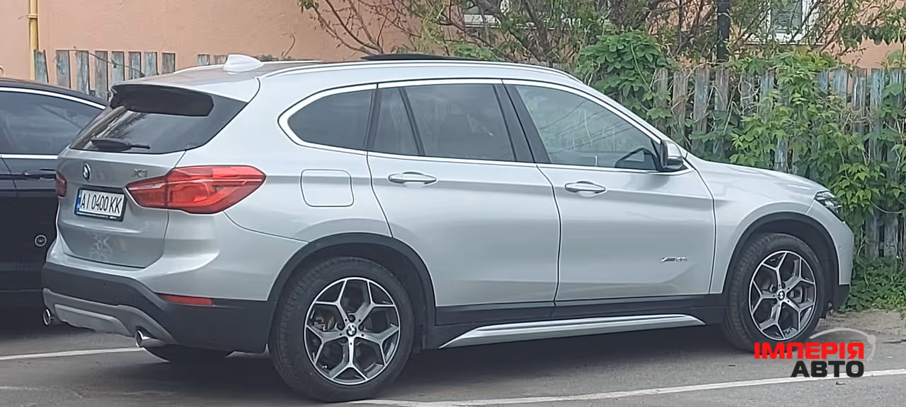 BMW X1 - фото 2