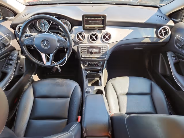 Mercedes-Benz GLA - фото 5