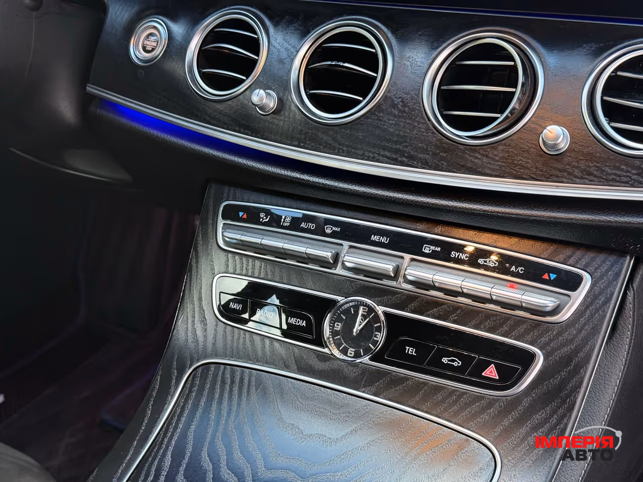 Mercedes-Benz E-Класс - фото 23
