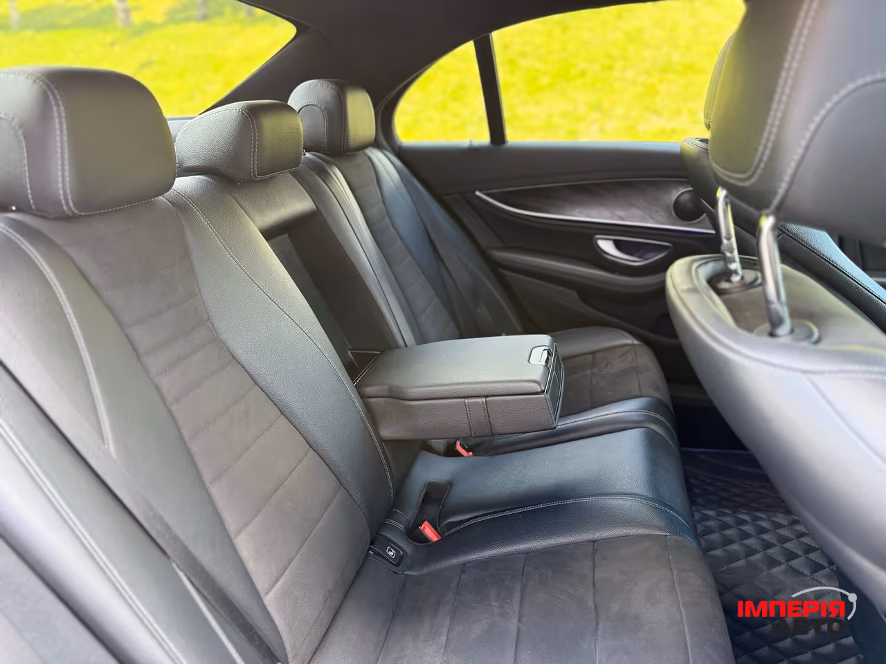 Mercedes-Benz E-Класс - фото 24