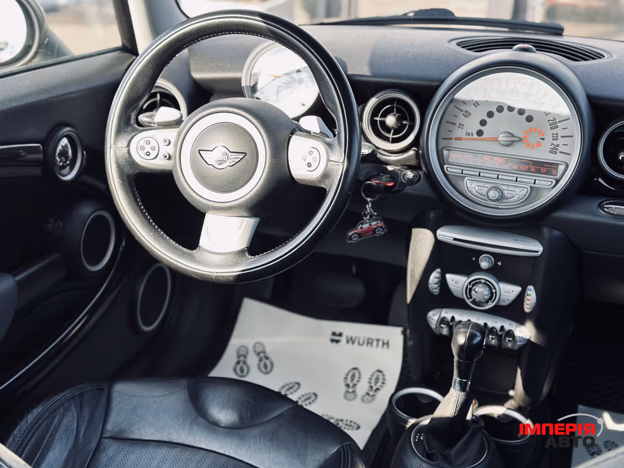 Mini Clubman - фото 18