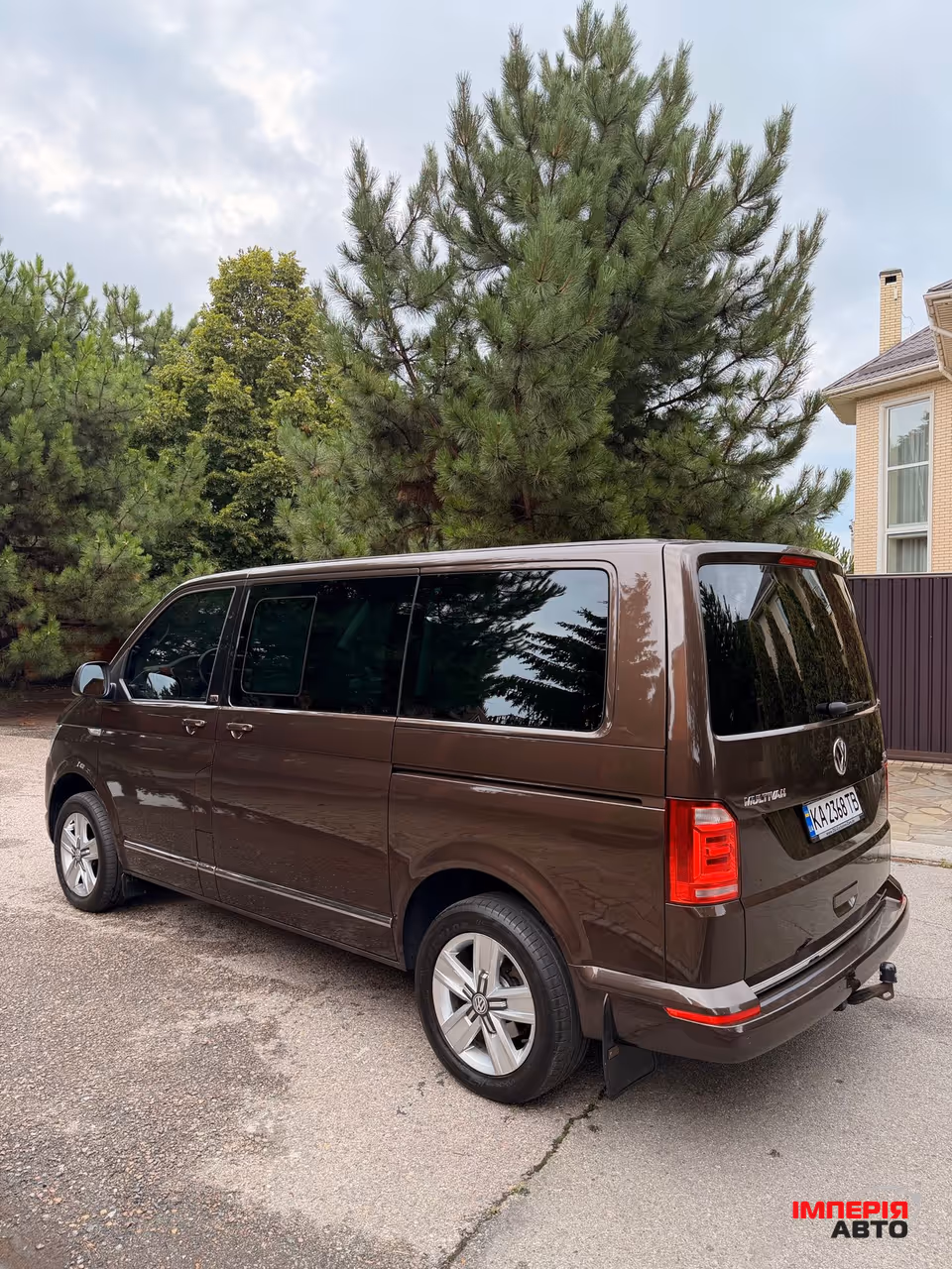 Volkswagen Multivan - фото 14