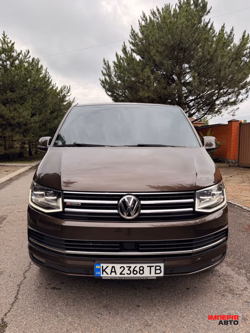 Volkswagen Multivan - фото 4