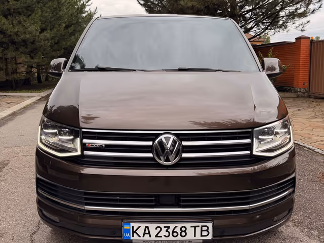 Volkswagen Multivan - фото 4