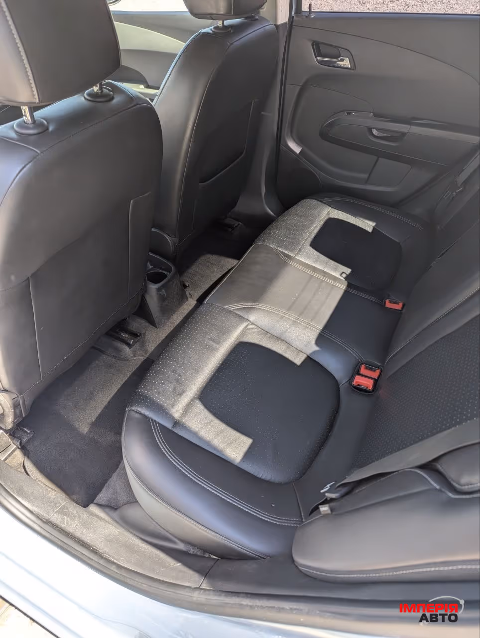 Chevrolet Sonic - фото 11