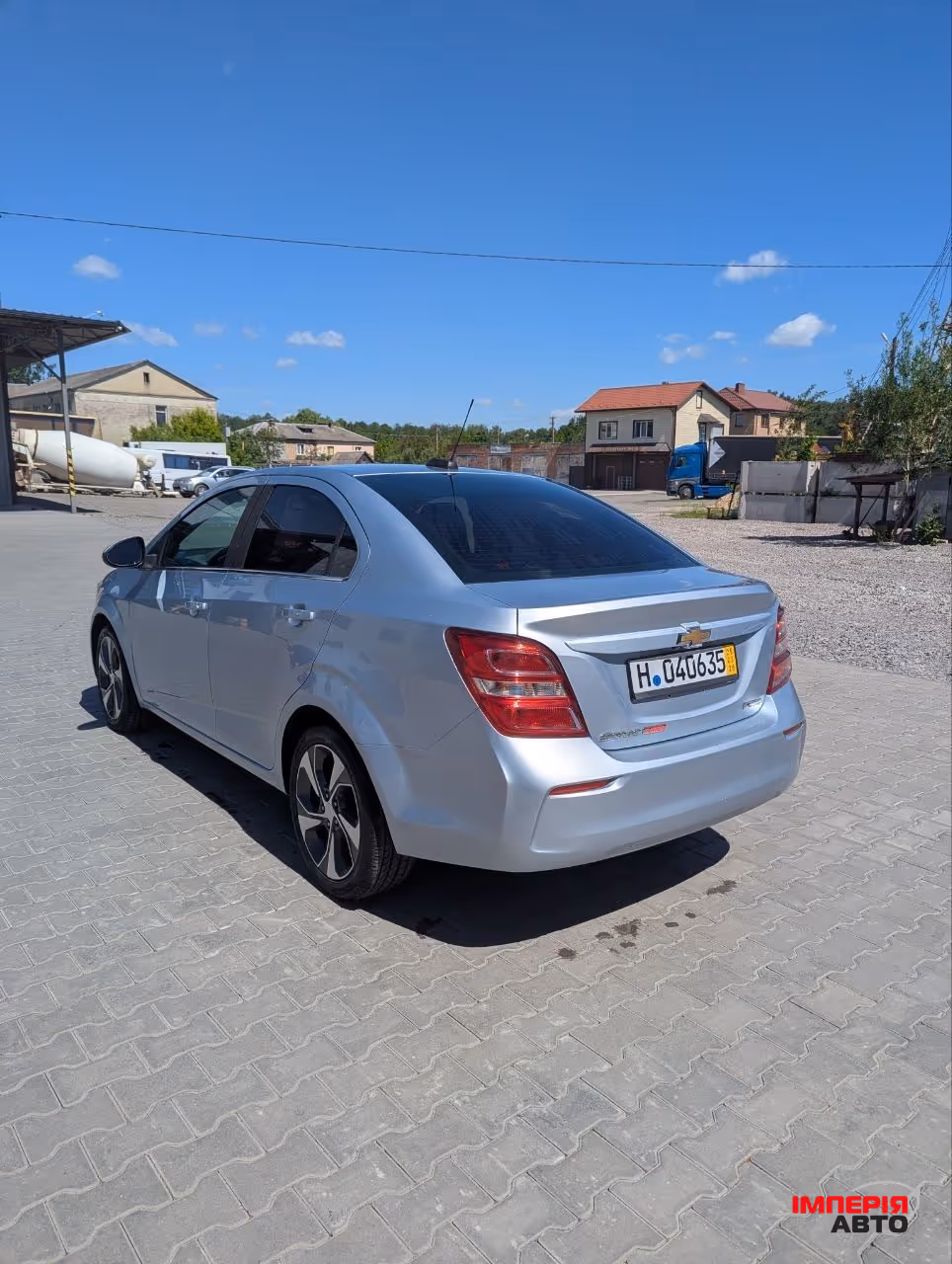 Chevrolet Sonic - фото 2