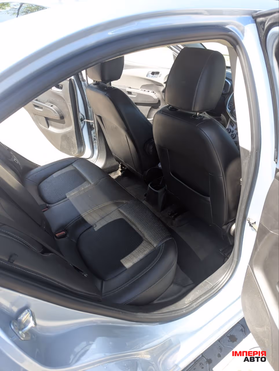Chevrolet Sonic - фото 12