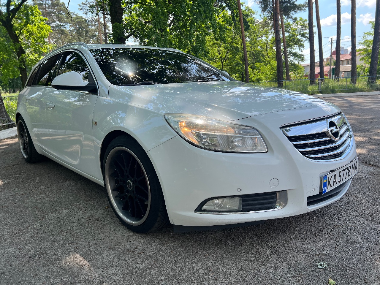 Opel Insignia - фото 1