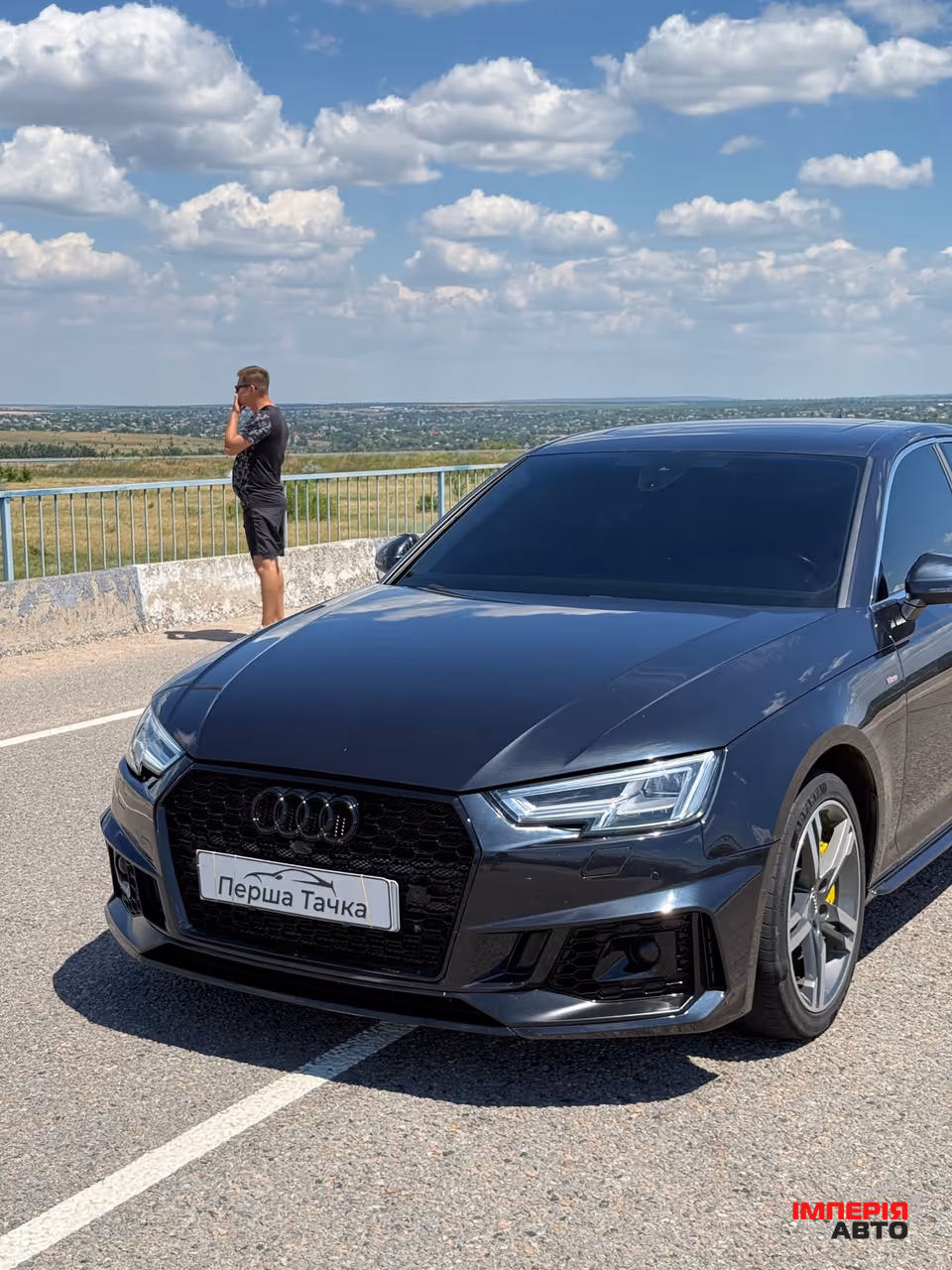 Audi A4 - фото 8
