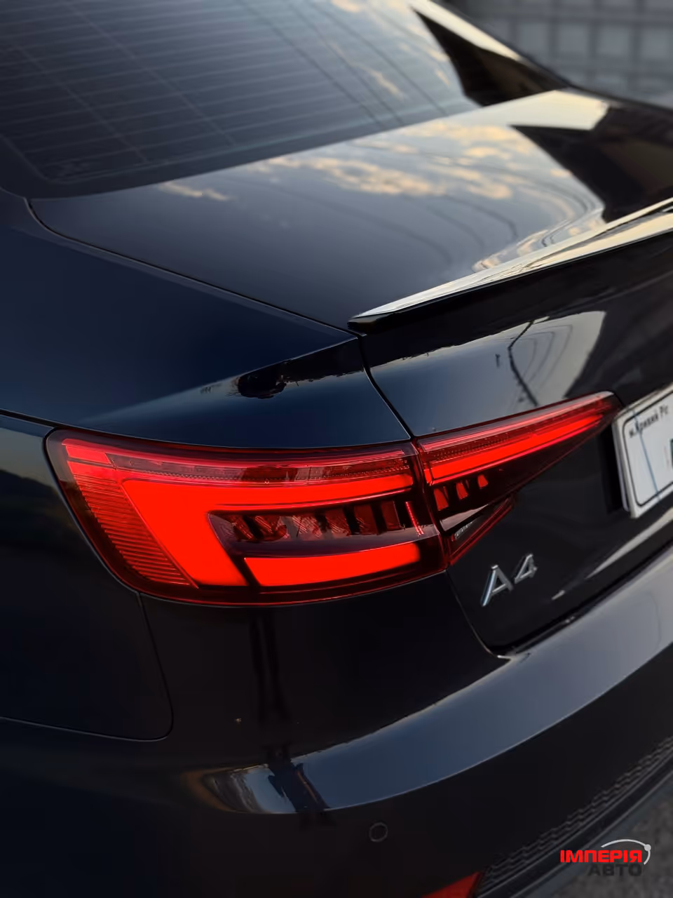 Audi A4 - фото 29