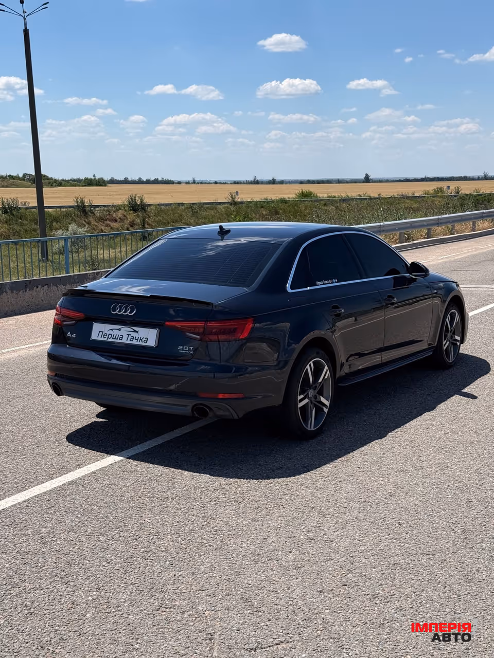 Audi A4 - фото 4