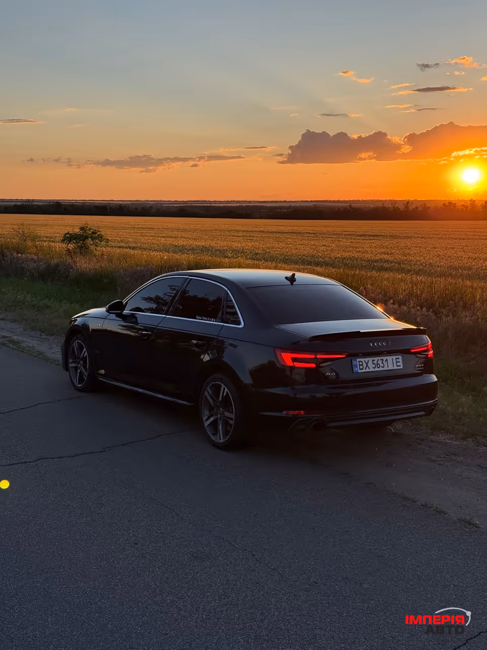 Audi A4 - фото 13