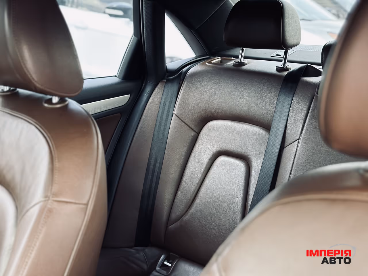 Audi A4 - фото 26