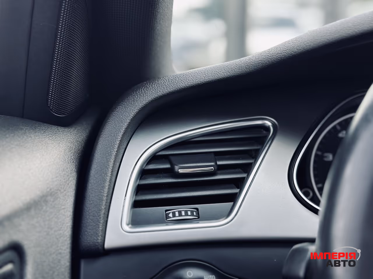 Audi A4 - фото 42