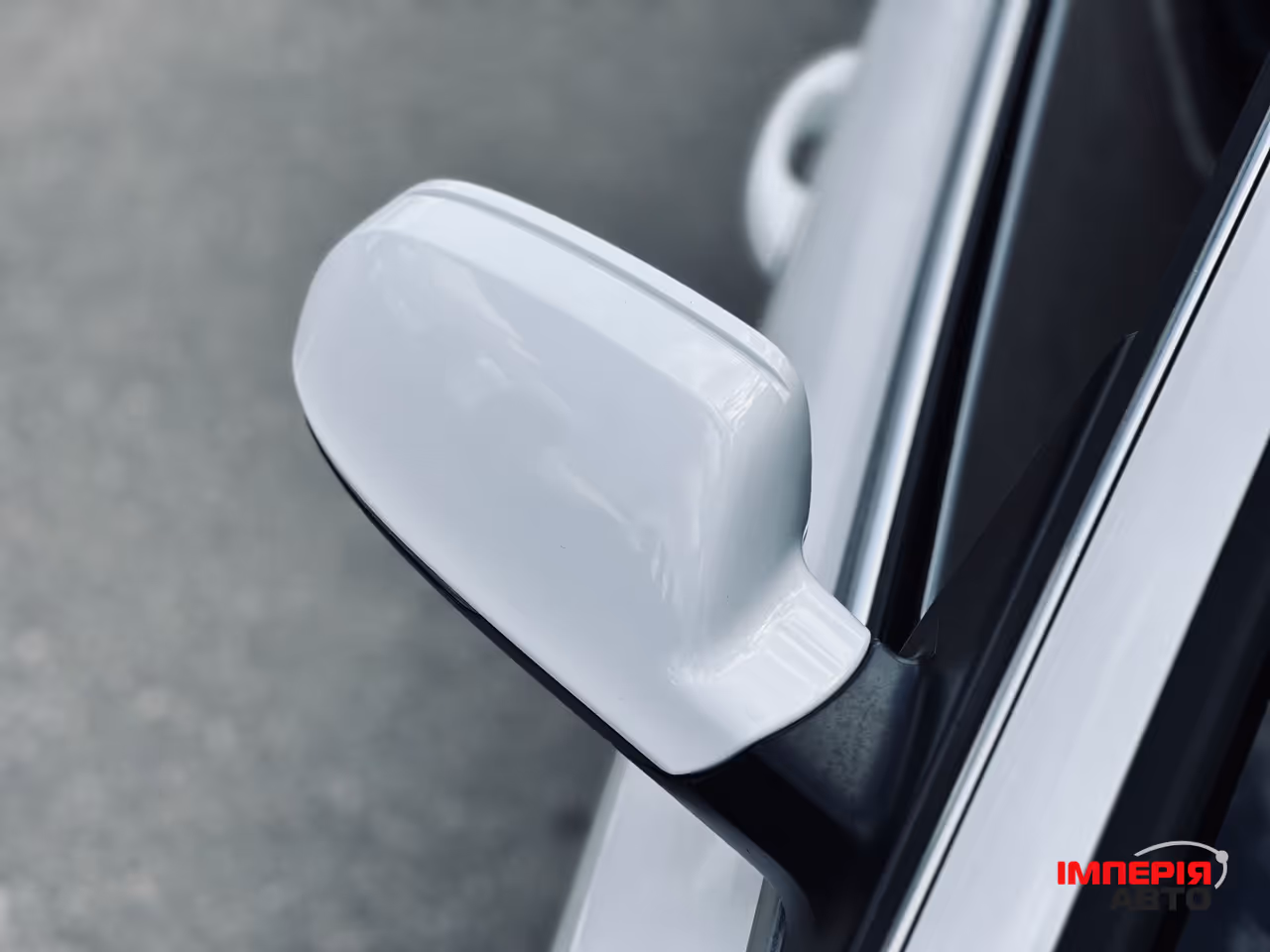 Audi A4 - фото 14