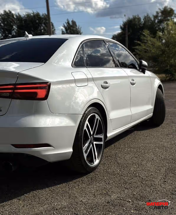 Audi A3 - фото 5