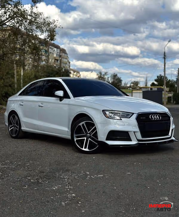 Audi A3 - фото 1