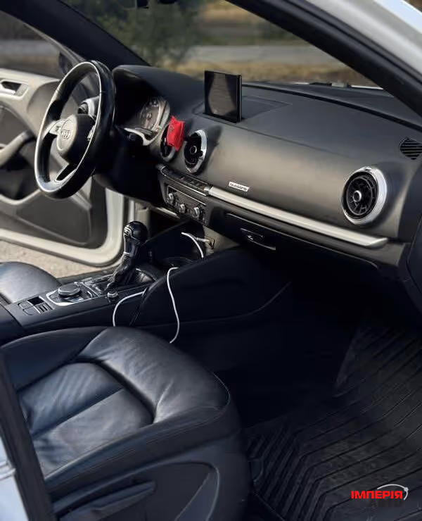 Audi A3 - фото 11