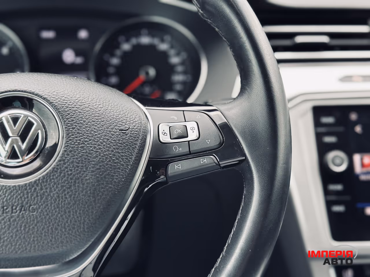 Volkswagen Passat - фото 43